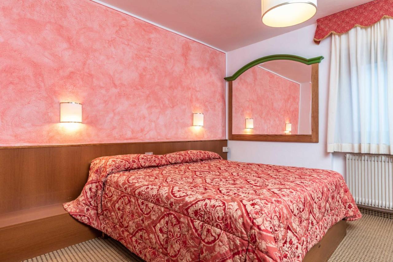 Hotel Italo Madonna Εξωτερικό φωτογραφία