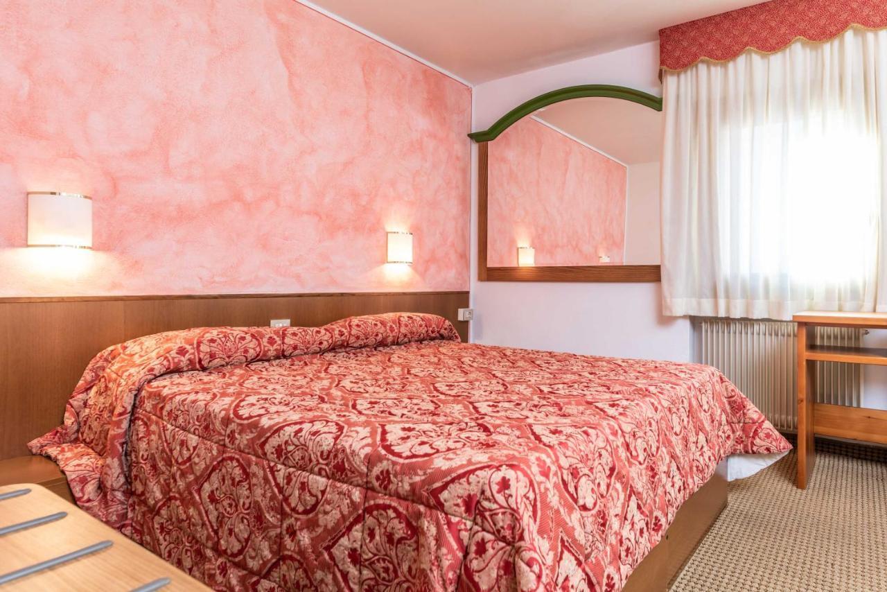 Hotel Italo Madonna Εξωτερικό φωτογραφία